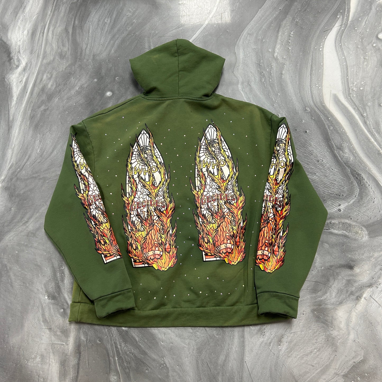Who Decides War Flame Glass
Hooded Pullover Green