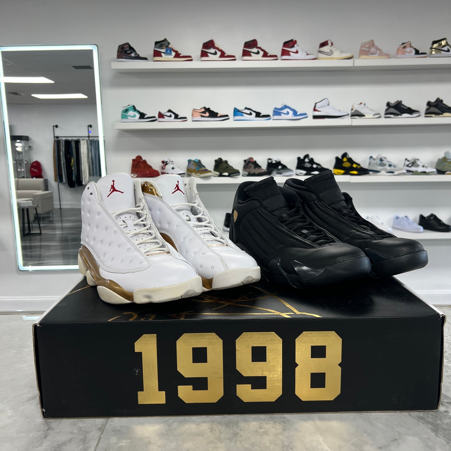 Jordan Defining Moments Pack Last Shot 13/14 (USED)