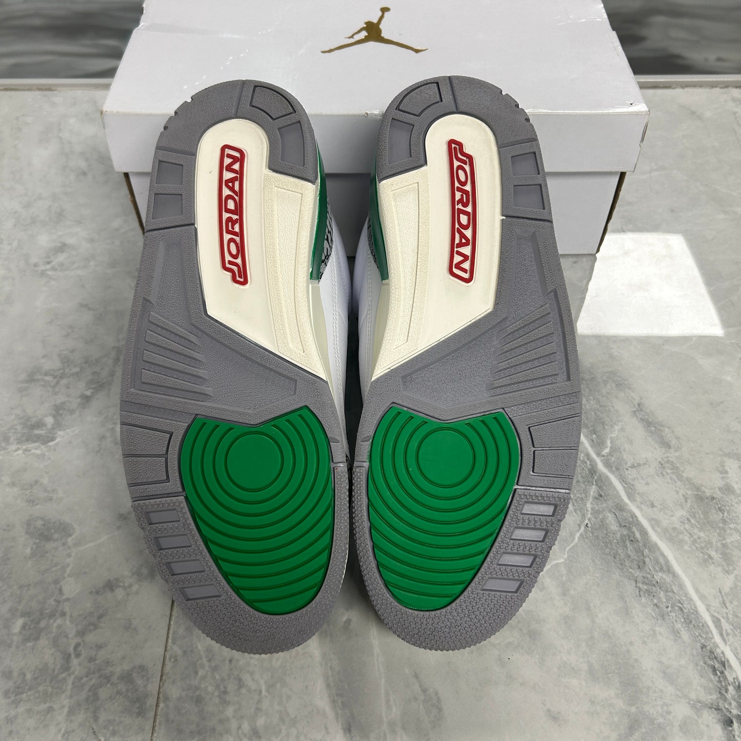 Jordan 3 Retro Lucky Green (USED)