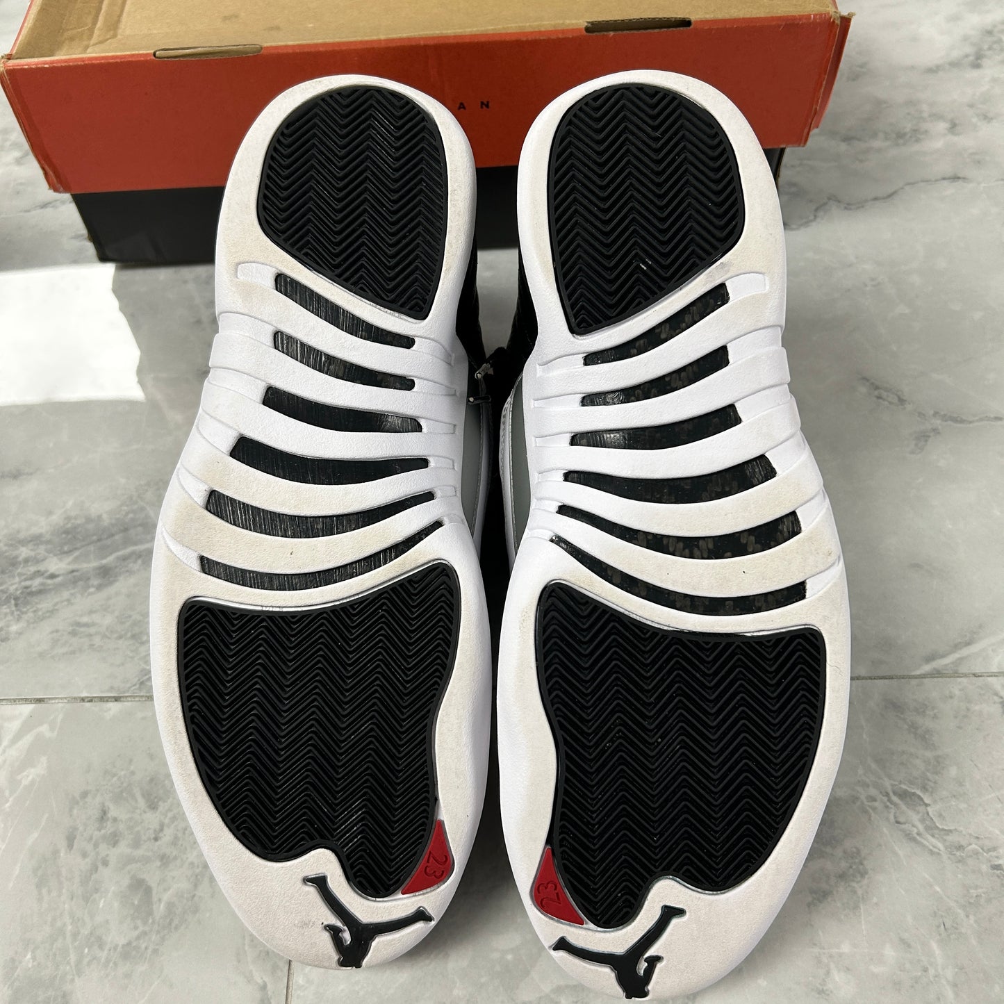 Air Jordan 12 Retro Playoff 2022 (USED)