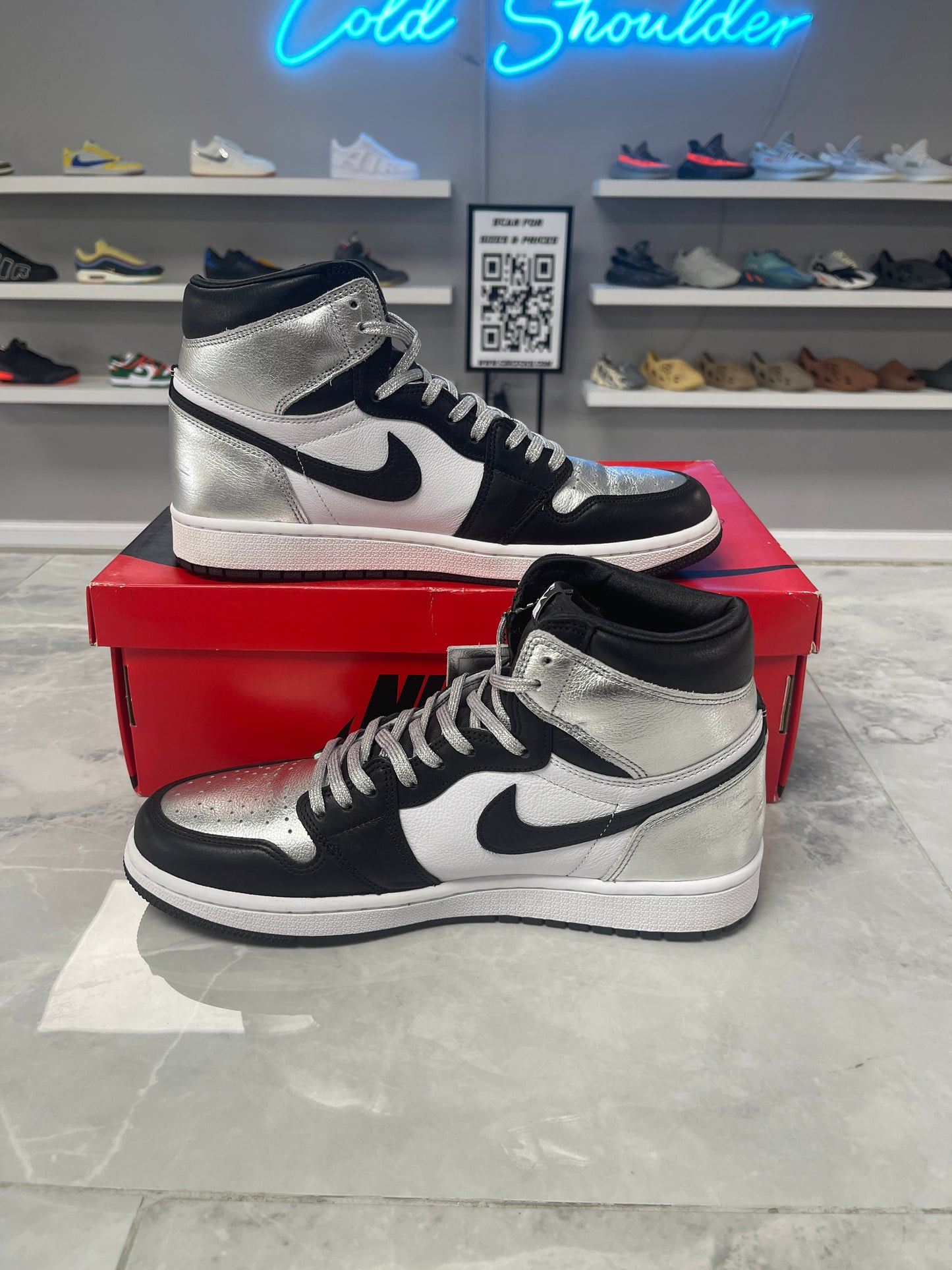 Jordan 1 Retro High Silver Toe (Used)