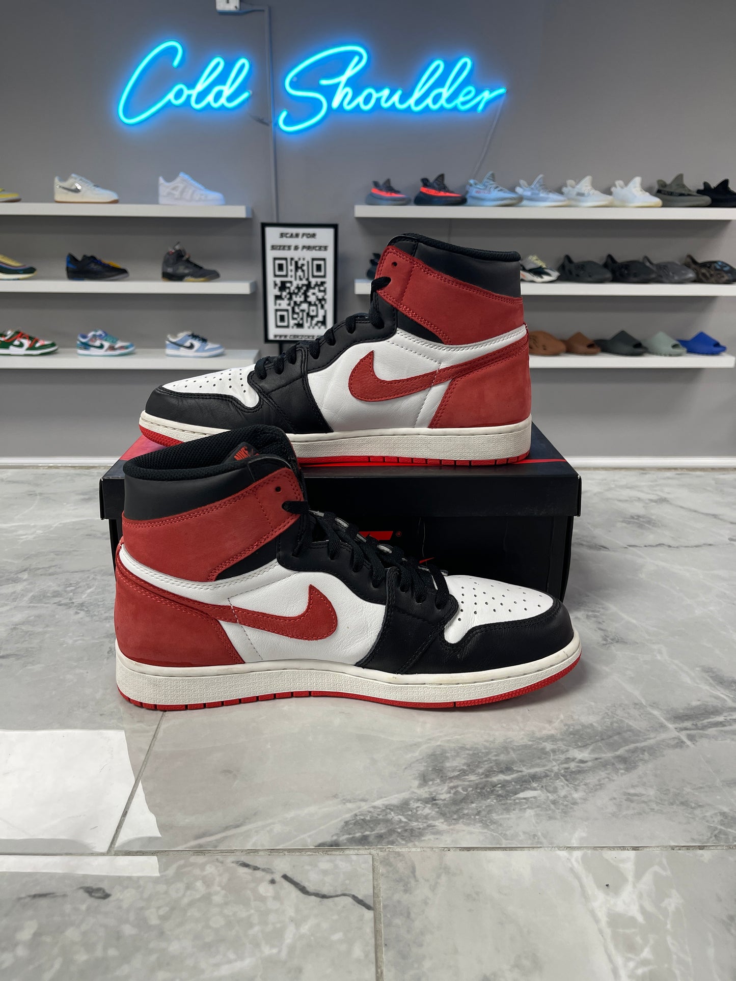 Jordan 1 Retro High Track Red (Used)