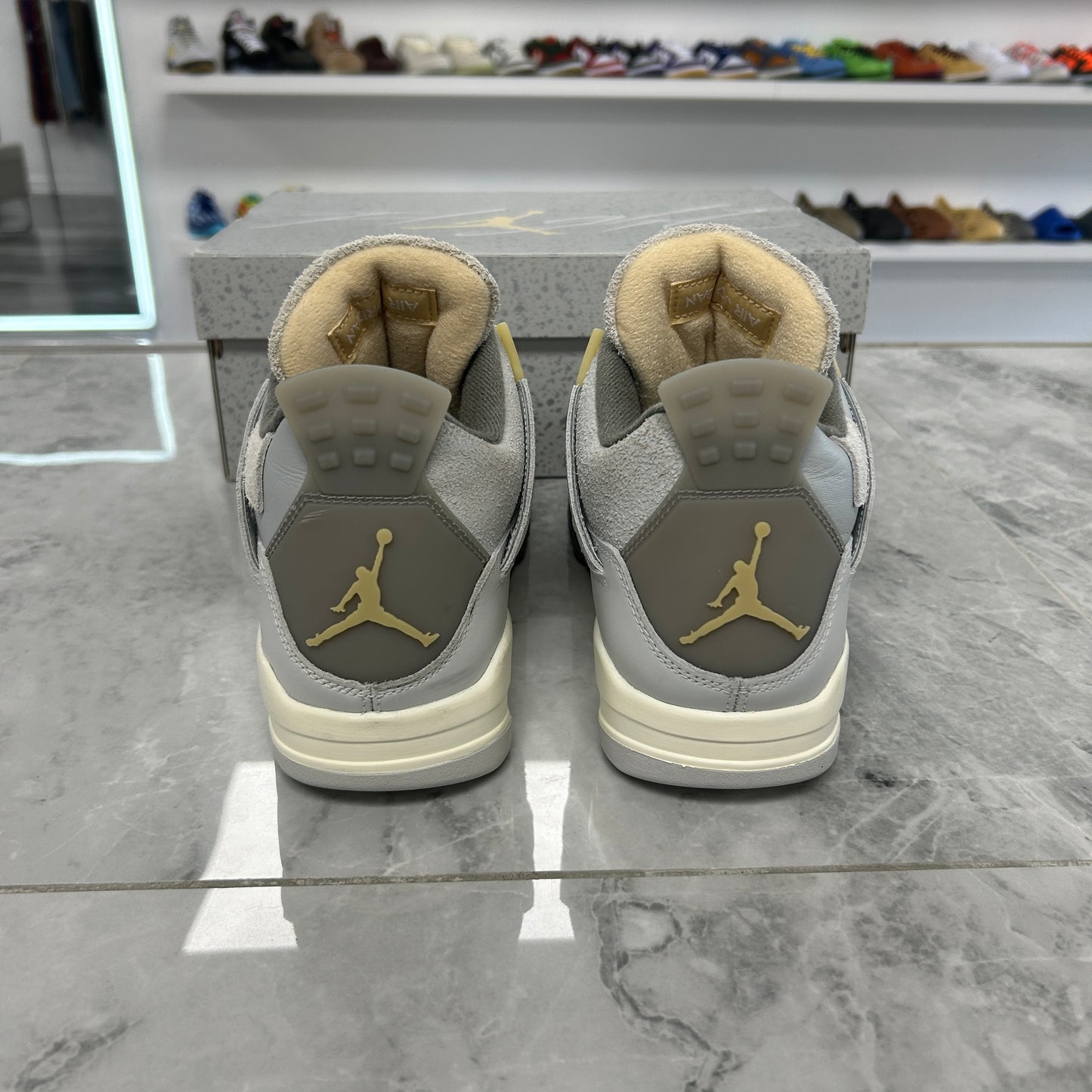 Air Jordan 4 Retro SE Craft Photon Dust (USED)