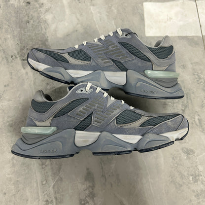New Balance 9060 Moon Daze (2023)(USED NO BOX)