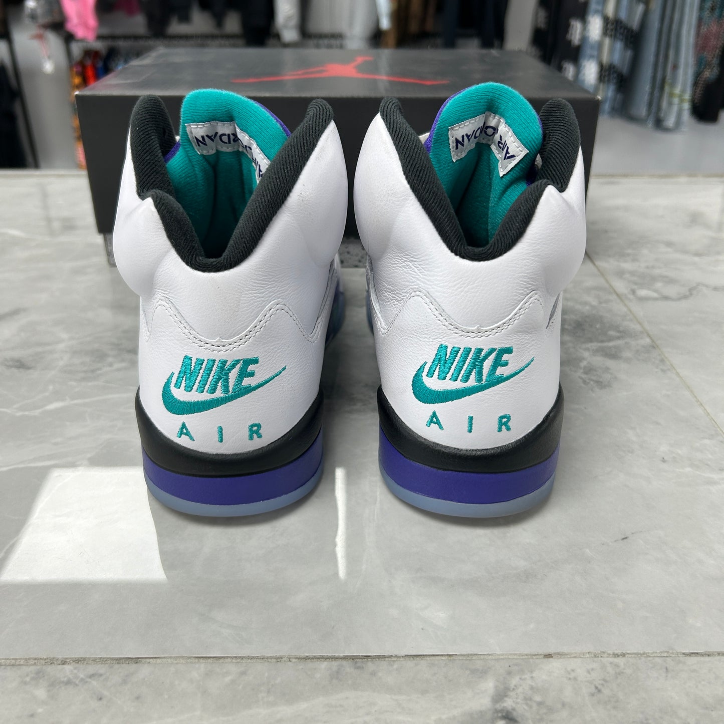 Jordan 5 Retro Grape (2025)(USED)