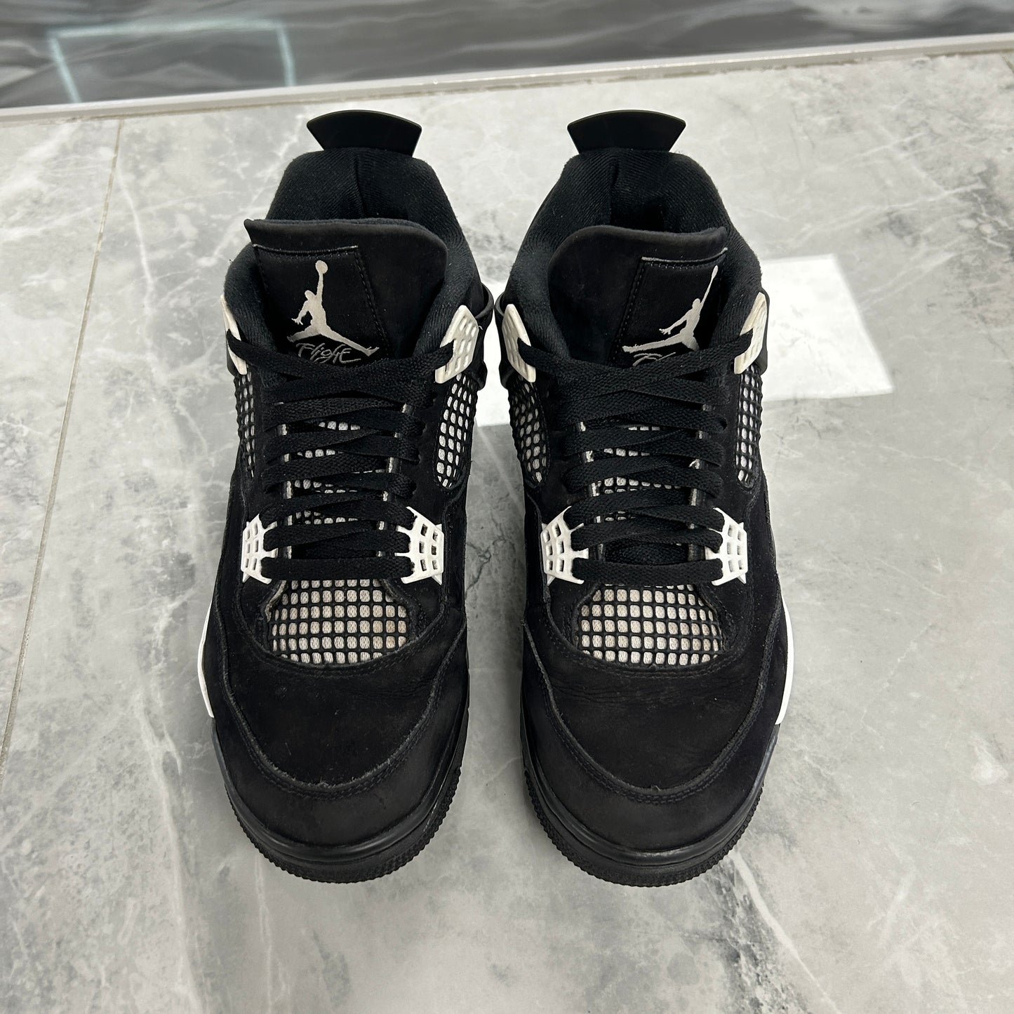 Air Jordan 4 Retro 'White Thunder' (USED NO BOX)