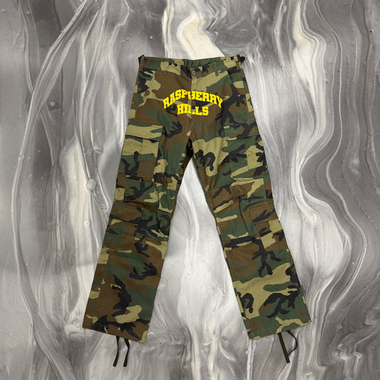 GV Gallery Raspberry Hills Camo Cargo Pants - view 2