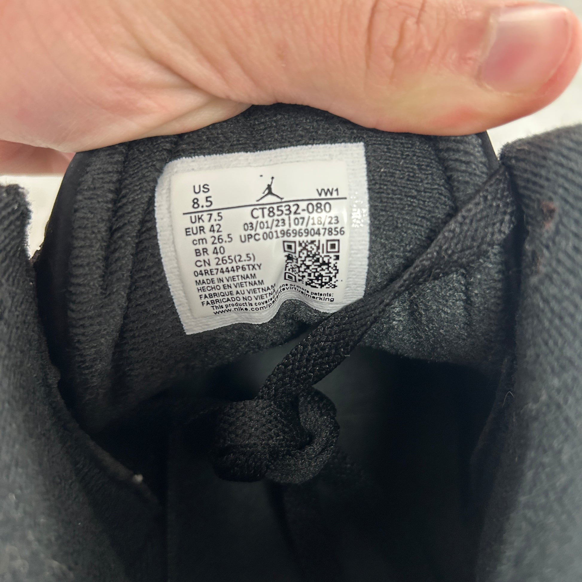 Jordan 3 Retro Fear (2023) - view 7