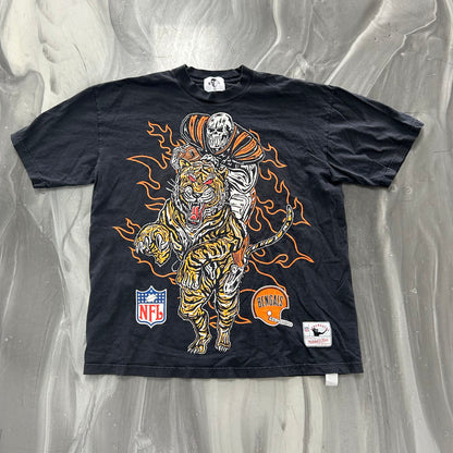 Cincinnati Bengals Mitchell & Ness
x Warren Lotas Black NFL T-Shirt