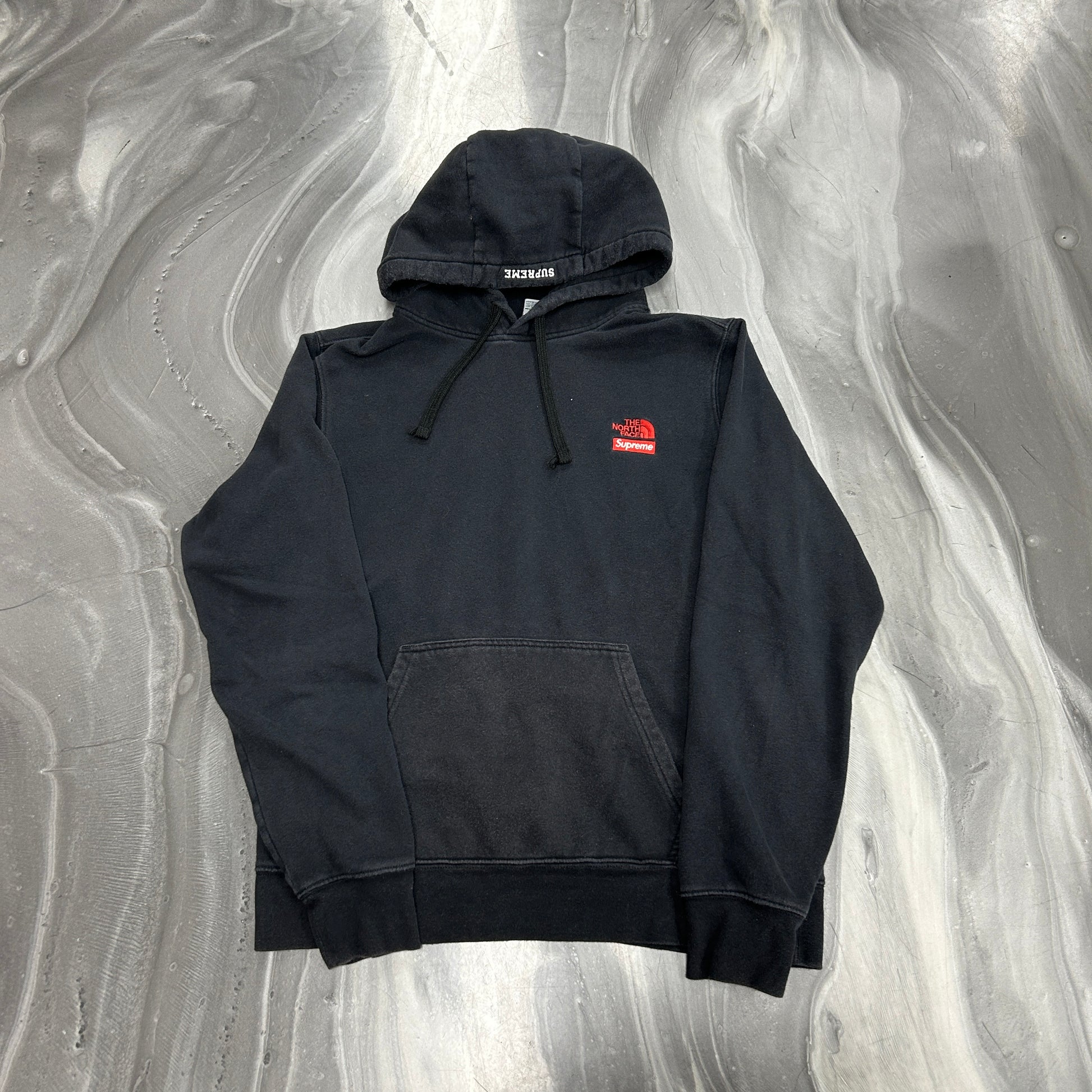 Supreme x The North Face Statue of Liberty hoodie in black — view 2