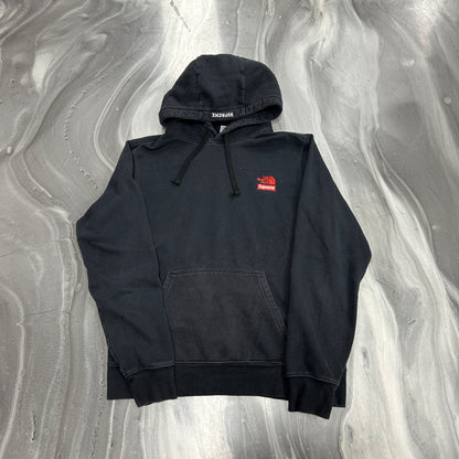 Supreme x The North Face Statue of Liberty hoodie in black — view 2