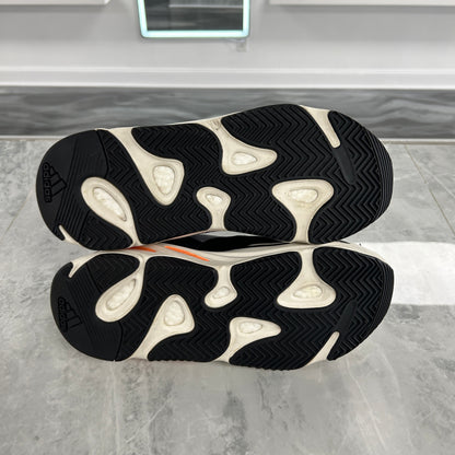 adidas Yeezy Boost 700
Wave Runner (USED NO BOX)