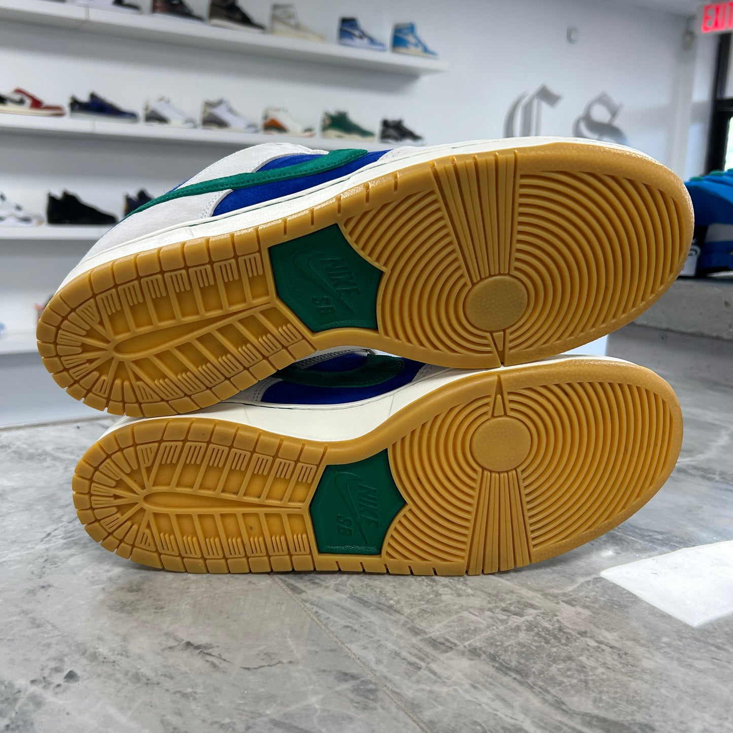 Nike SB Dunk Low Hyper Royal Malachite (USED)