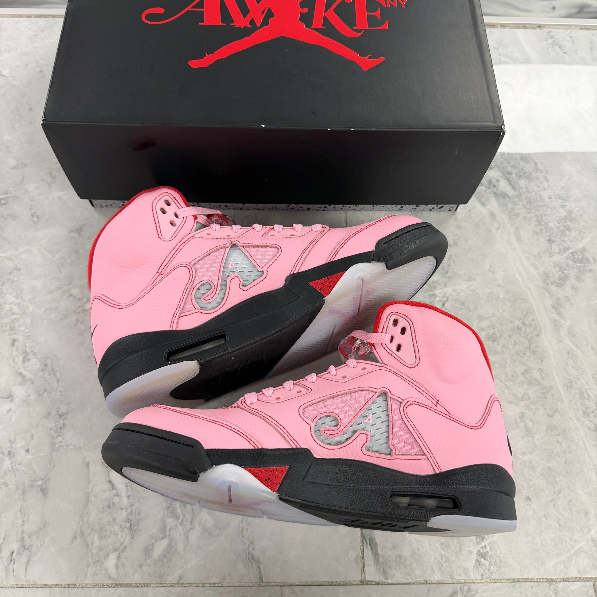 Jordan 5 Retro Awake NY Arctic Pink - view 3