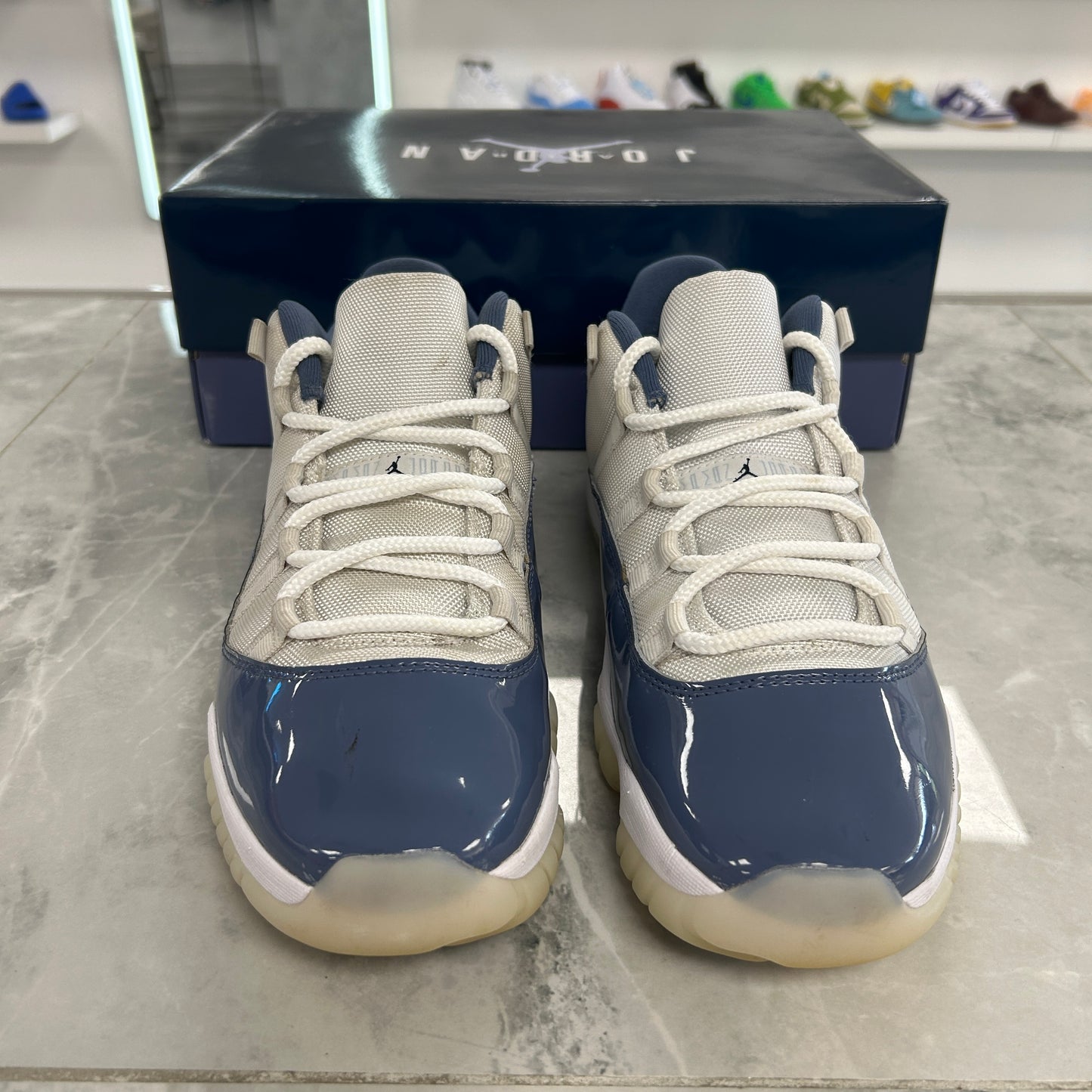 Air Jordan 11 Retro Low Diffused Blue (USED)
