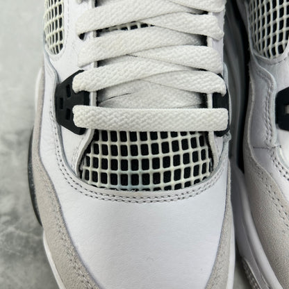 Jordan 4 Retro Military Black (DEFECT)