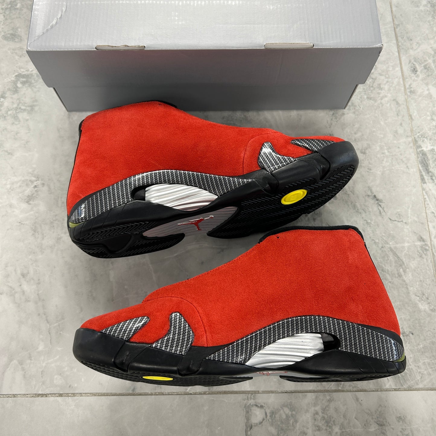 Jordan 14 Retro Ferrari (2025)(USED)