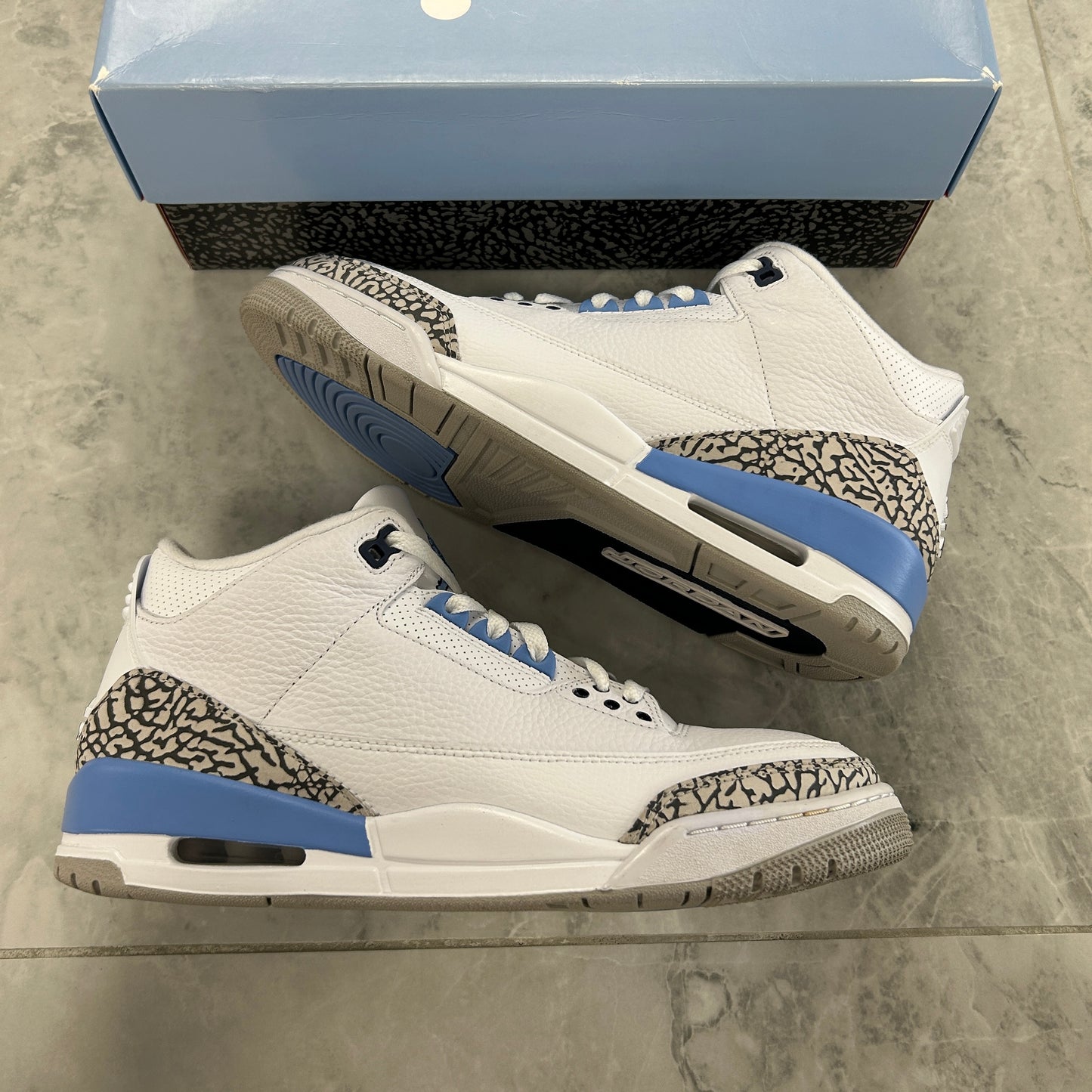 Air Jordan 3 Retro UNC (USED)