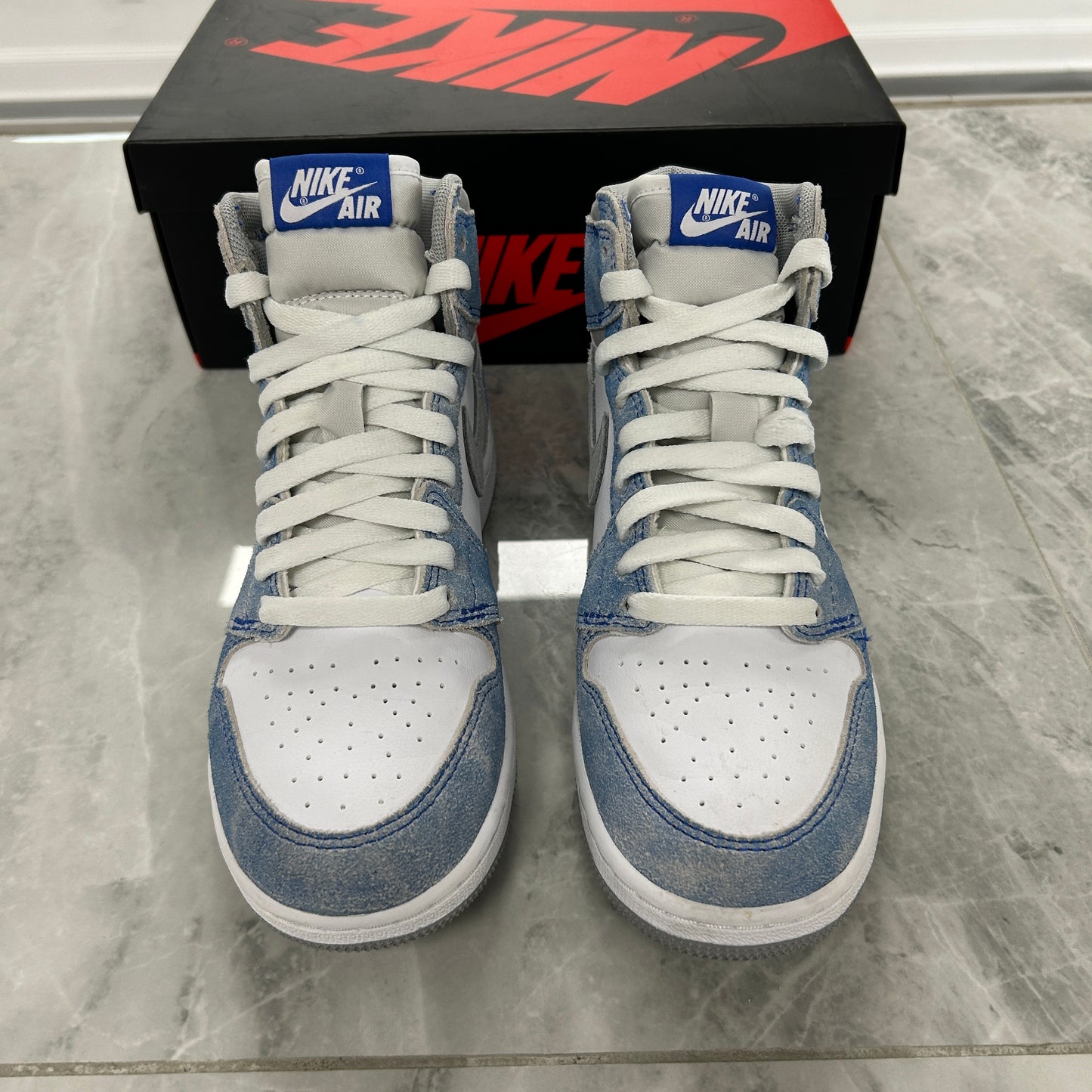 Jordan 1 Retro High OG Hyper Royal (USED)