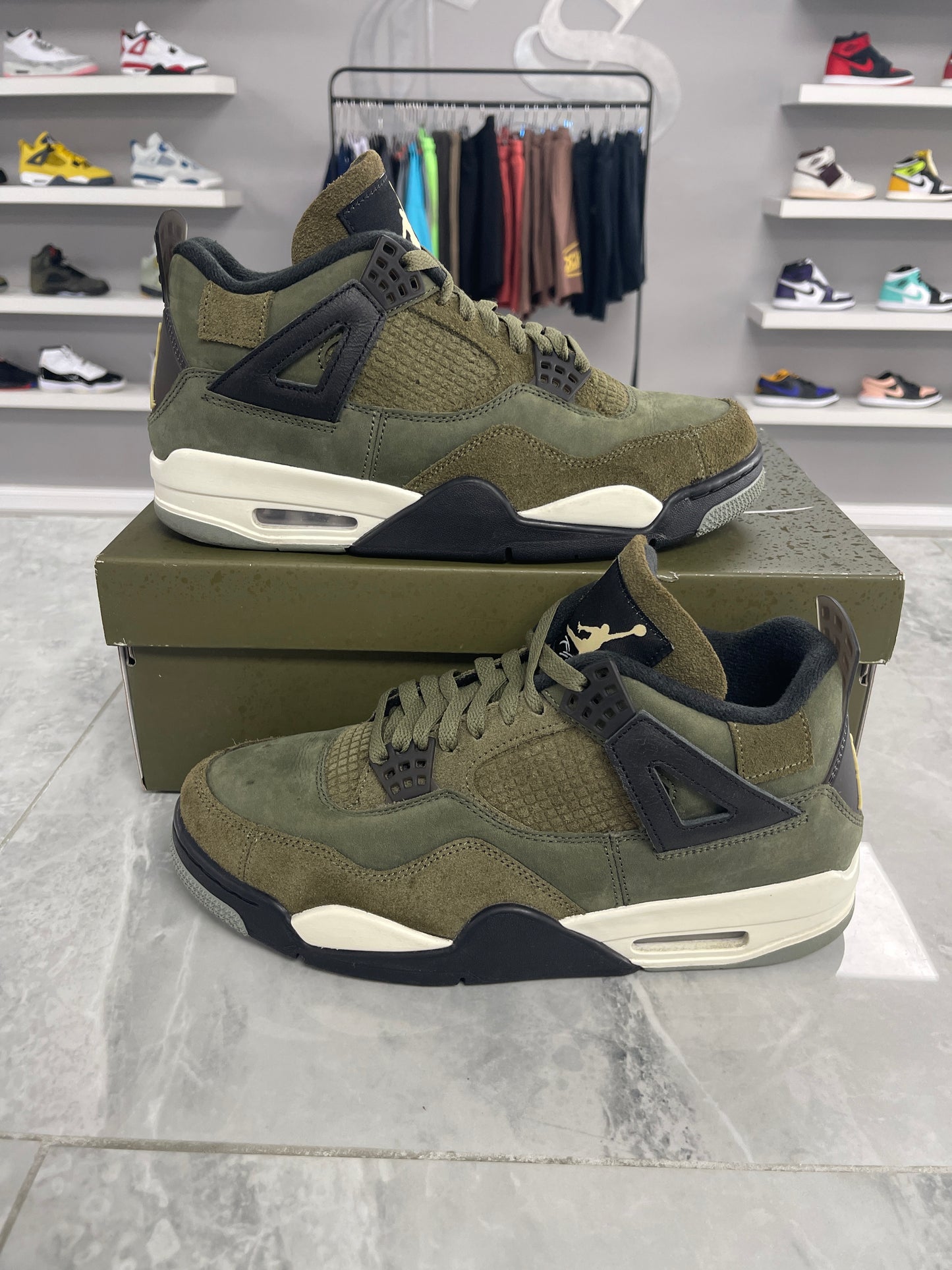 Jordan 4 Retro SE Craft Medium Olive (USED)