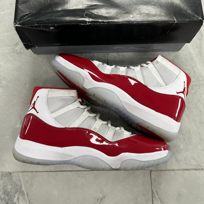 Air Jordan 11 Retro Cherry (USED)