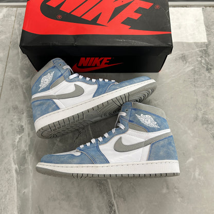 Air Jordan 1 Retro High OG Hyper Royal (USED)