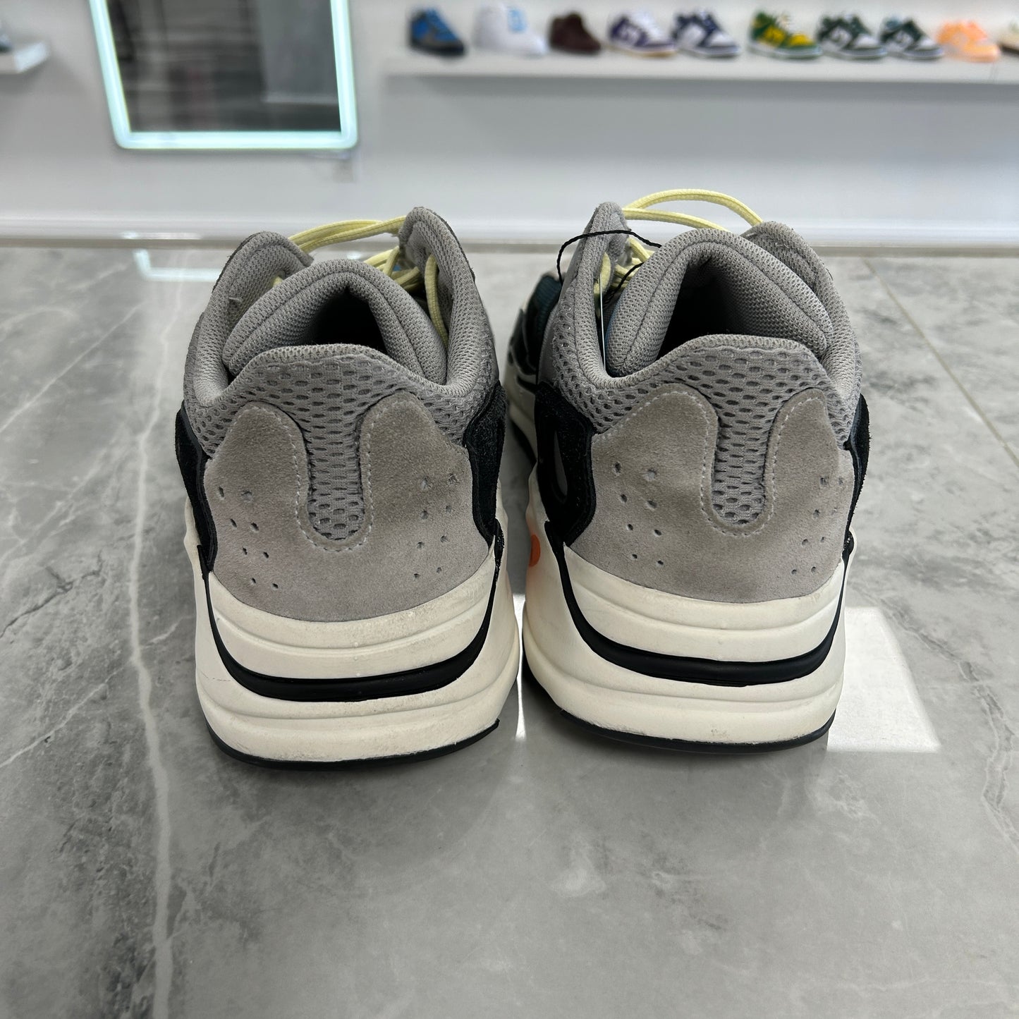 adidas Yeezy Boost 700
Wave Runner (USED NO BOX)