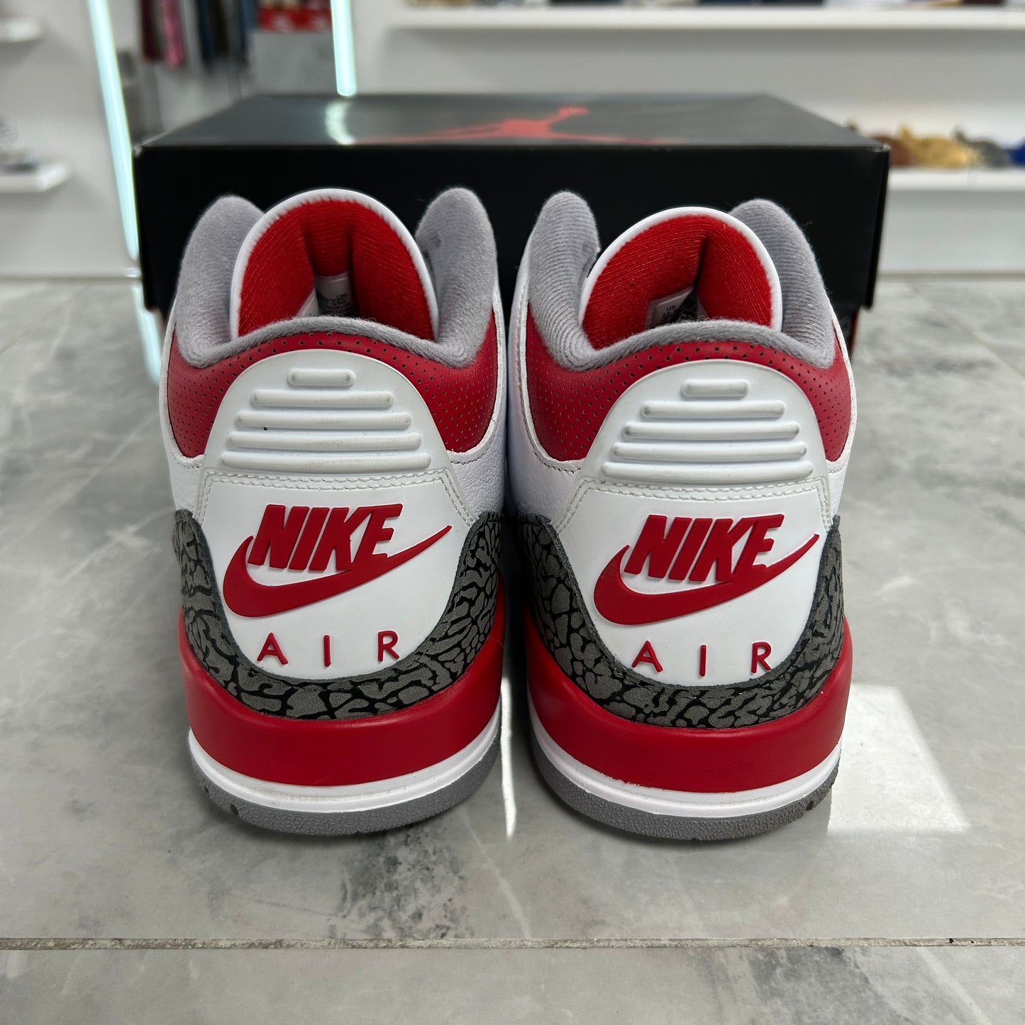 Jordan 3 Retro Fire Red (2022)(USED)