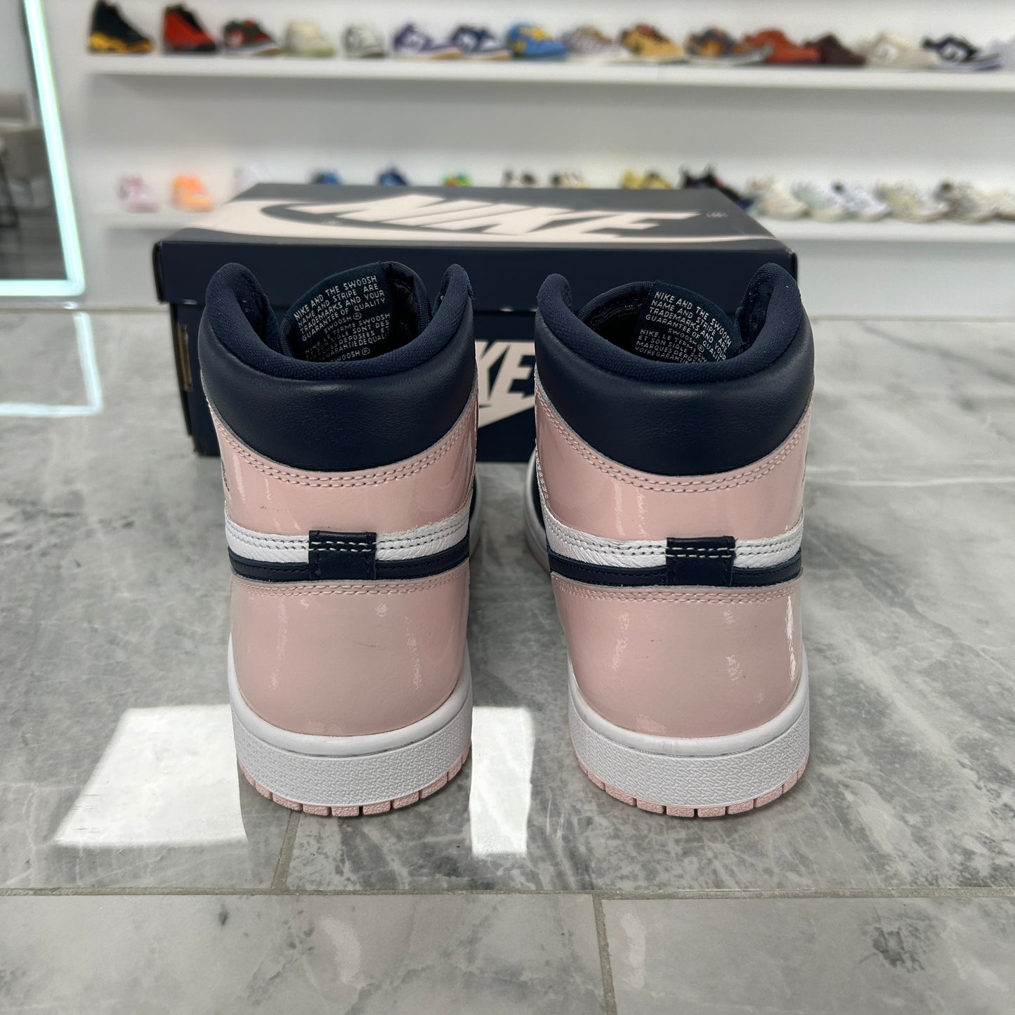 Jordan 1 Retro High OG Atmosphere (USED)