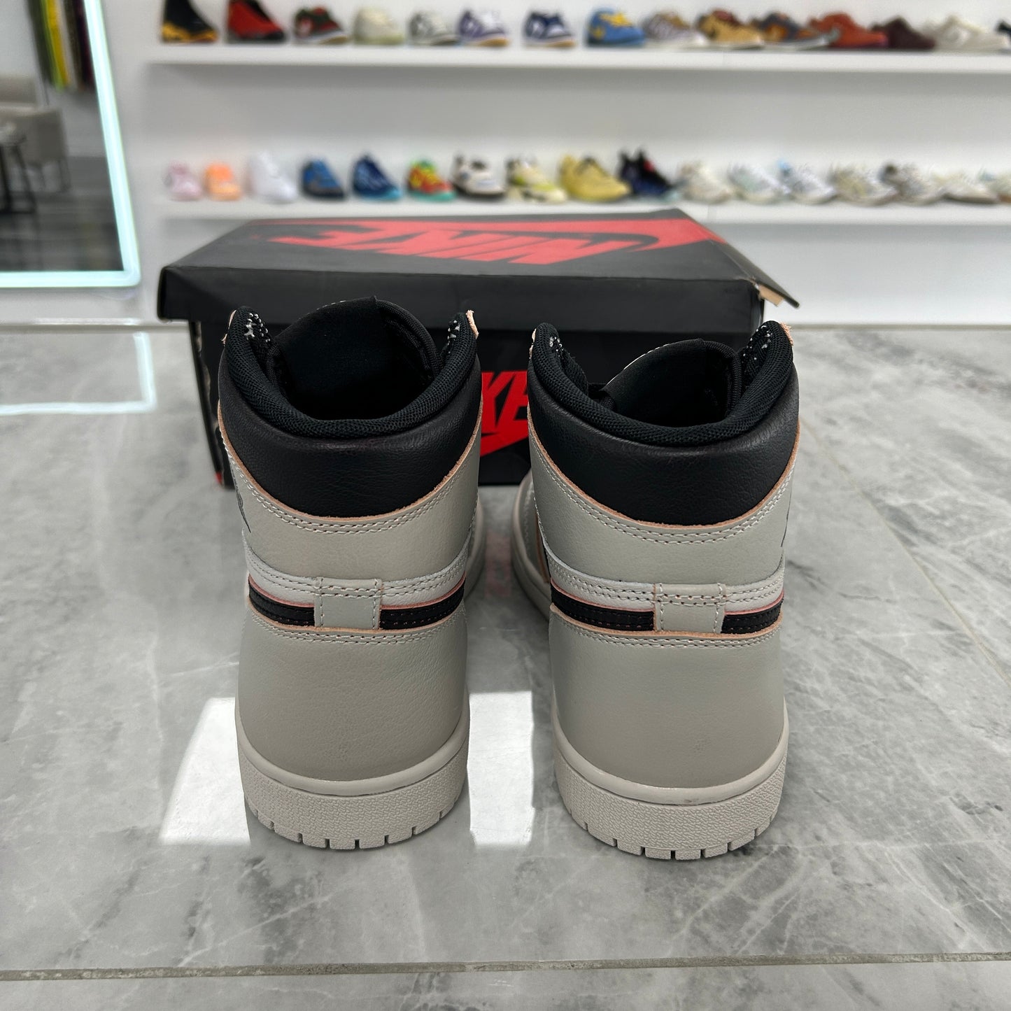 Jordan 1 Retro High SB NYC to Paris (USED)
