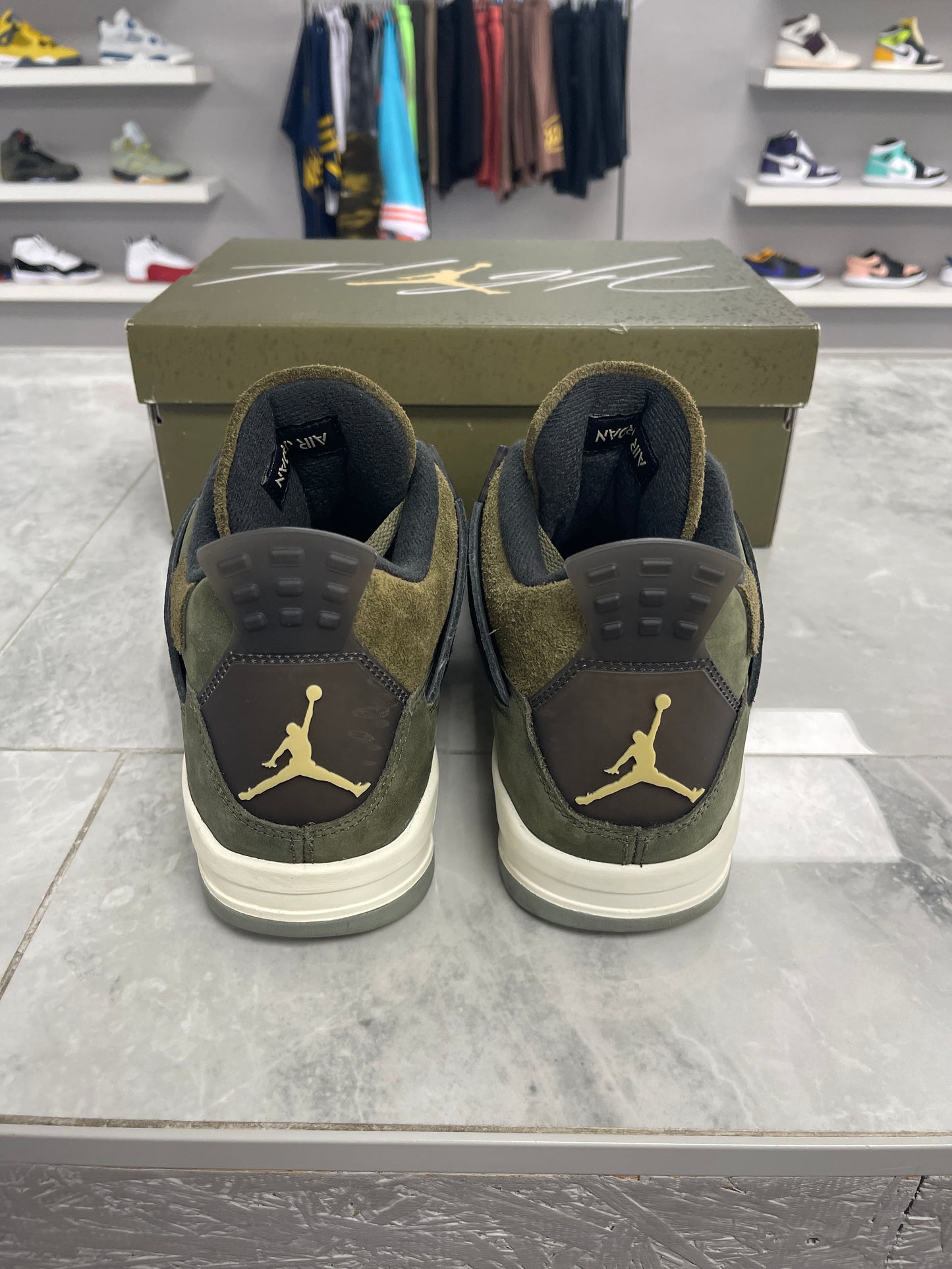 Jordan 4 Retro SE Craft Medium Olive (USED)