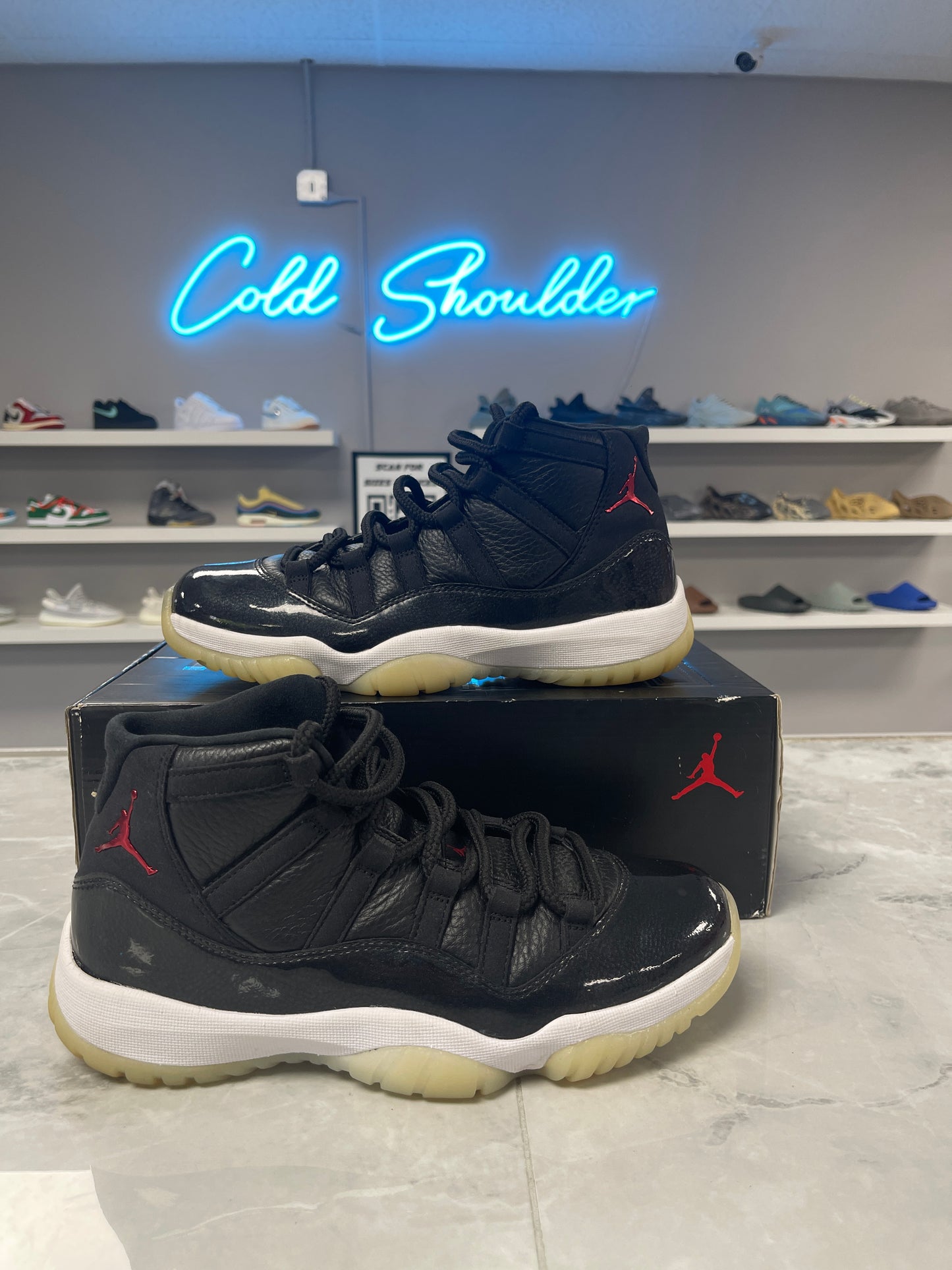 Jordan 11 Retro 72-10 (USED)