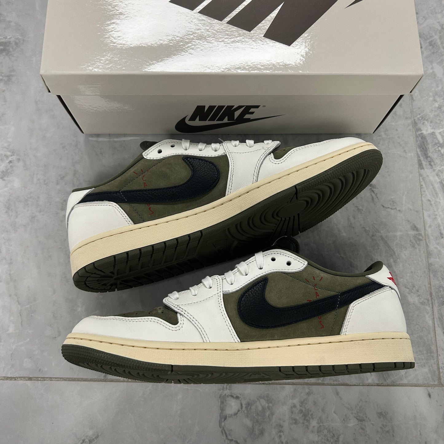 Jordan 1 Retro Low OG SP Travis Scott Medium Olive (USED)