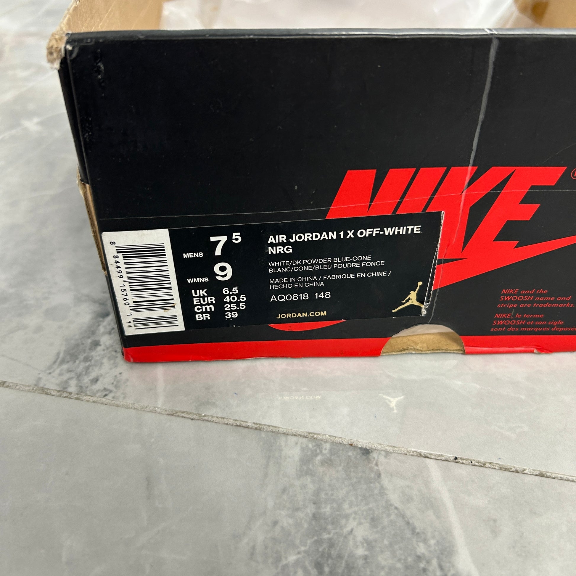 Off-White x Air Jordan 1 Retro High UNC - view 9