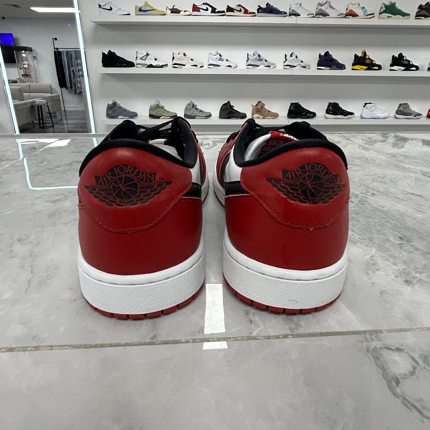 Air Jordan 1 Retro Low OG Chicago 2025 (USED)