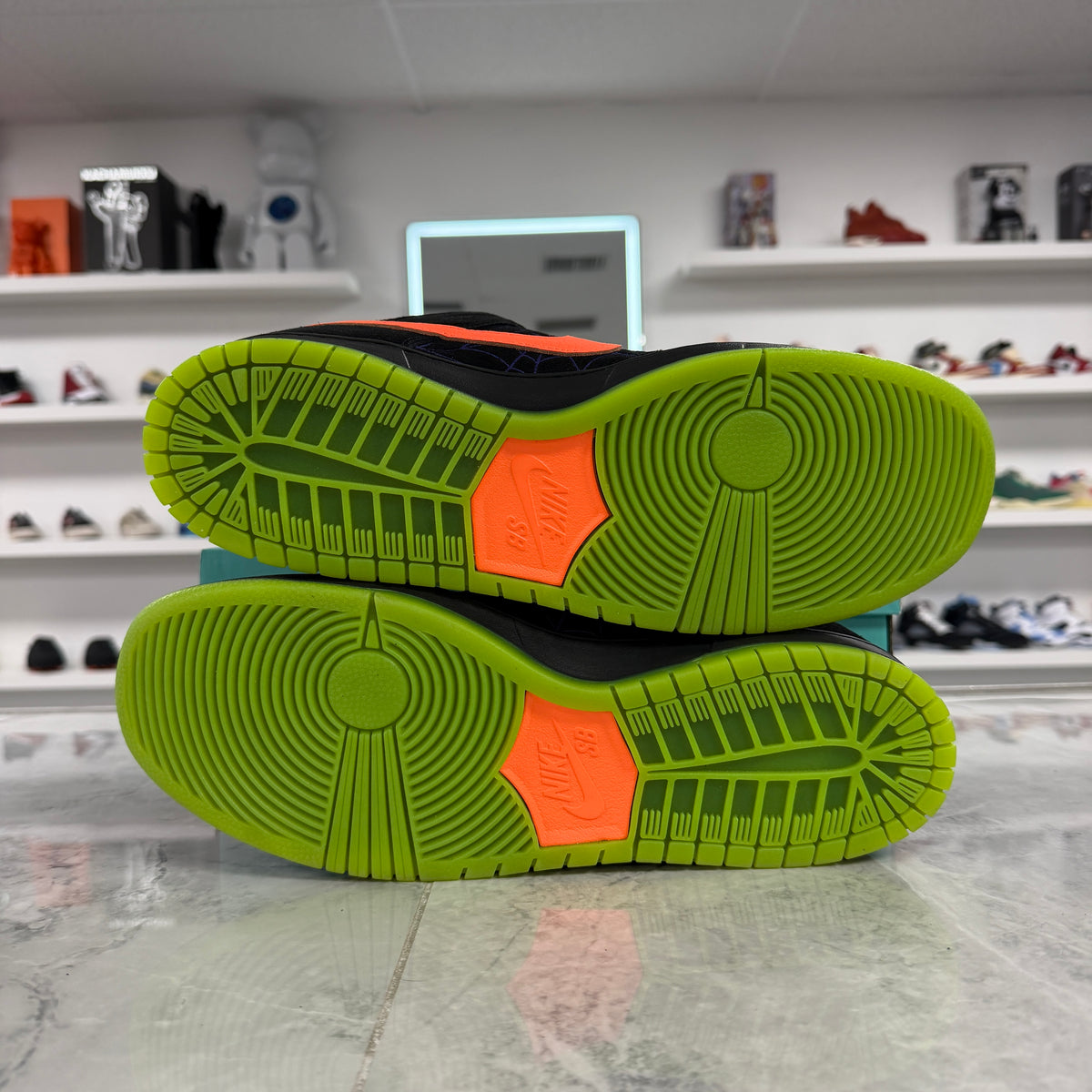 Nike SB Dunk Low Night of Mischief Halloween