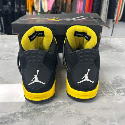 Jordan 4 Retro Thunder (2023) (USED)