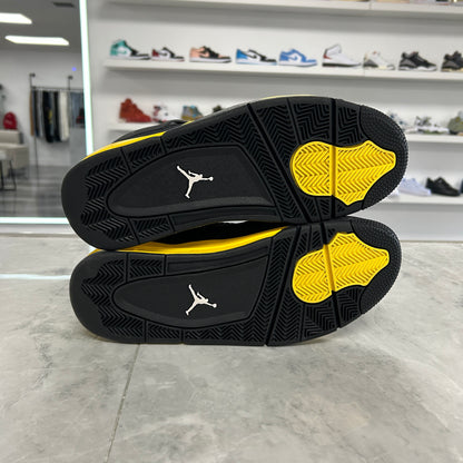 Jordan 4 Retro Thunder (2023) (USED)