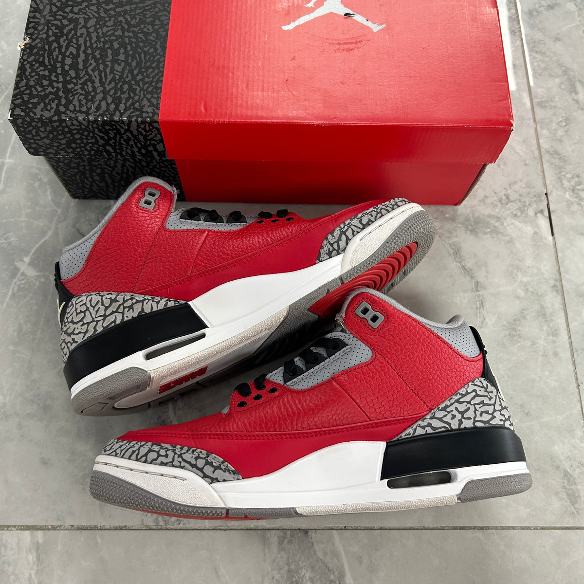 Jordan 3 Retro SE Unite Fire Red - view 3