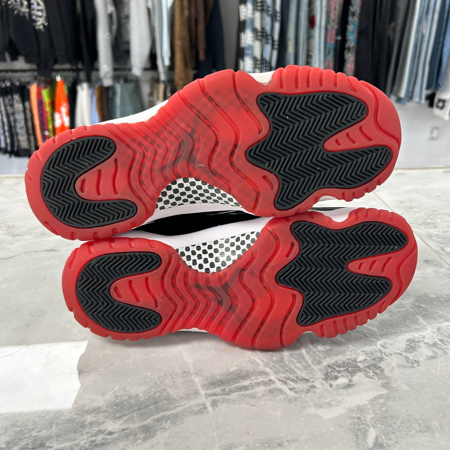 Air Jordan 11 Retro Bred 2019 (Used)(No Box)