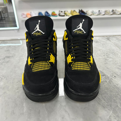 Air Jordan 4 Retro 'Thunder' 2023 (USED NO BOX)