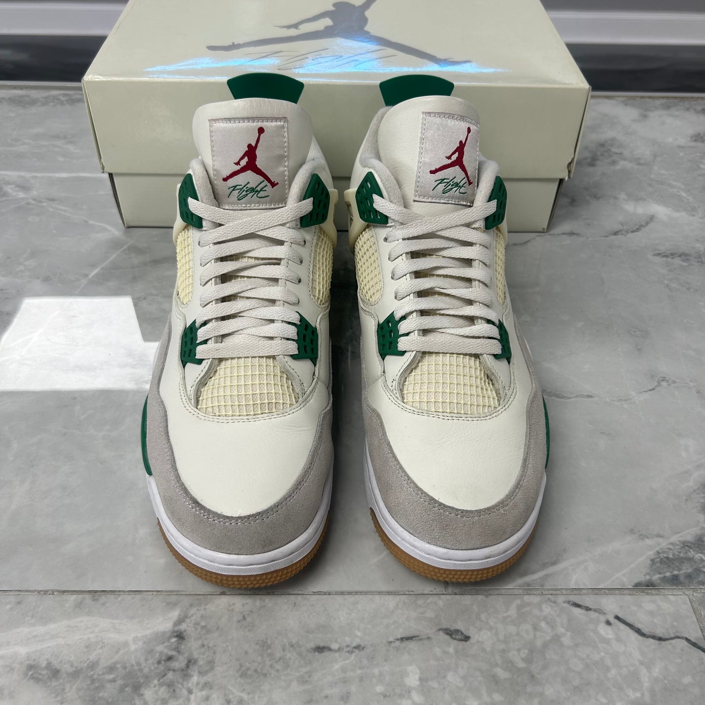 Jordan 4 Retro SB Pine Green (USED)