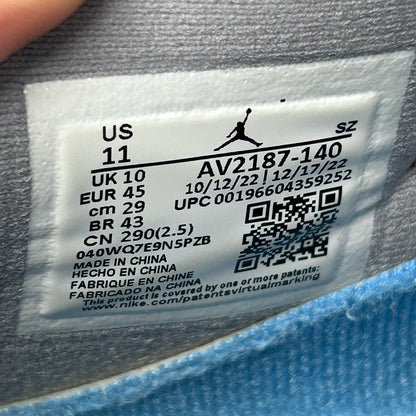 Air Jordan 11 Retro Low Cement
Grey (USED)