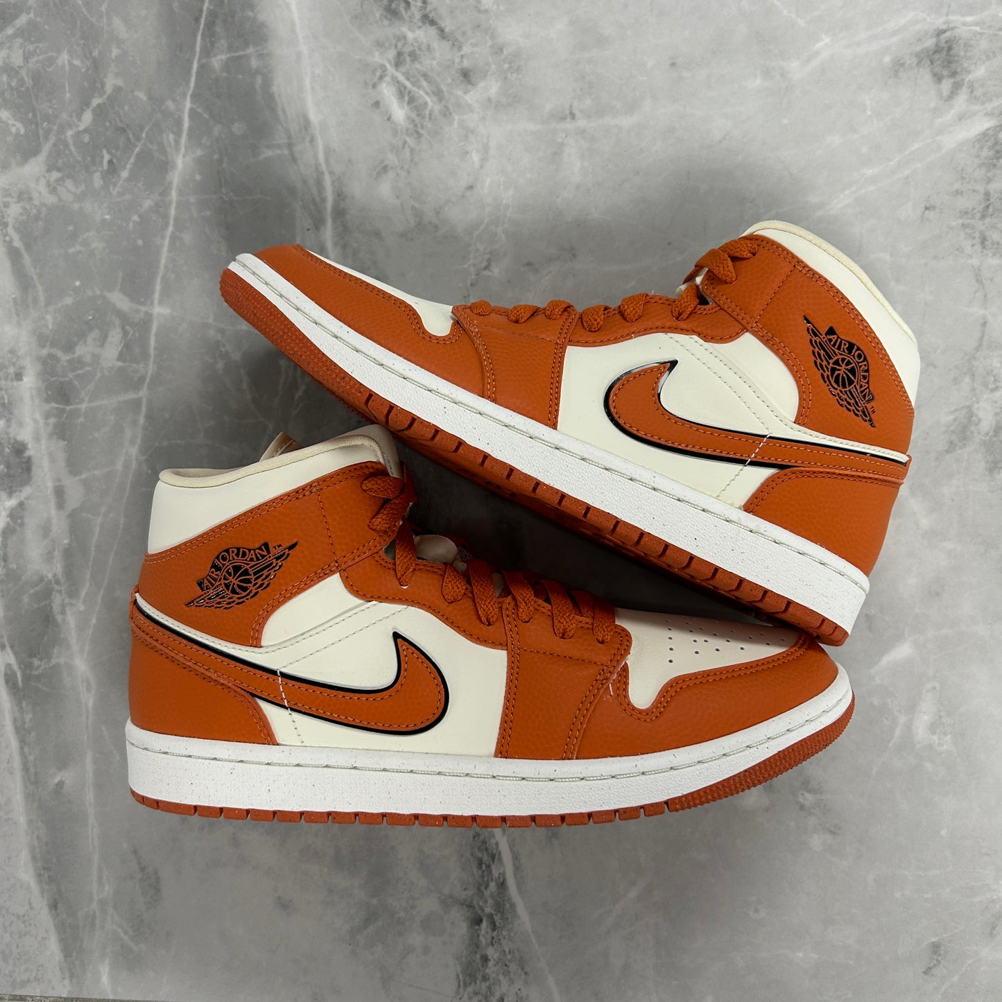 Jordan 1 Mid SE Sport Spice (NEW NO BOX)(SZ 8.5M)