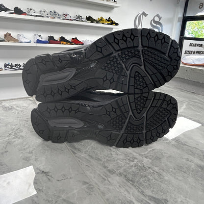 New Balance 2002R 'Black Magnet' (USED)
