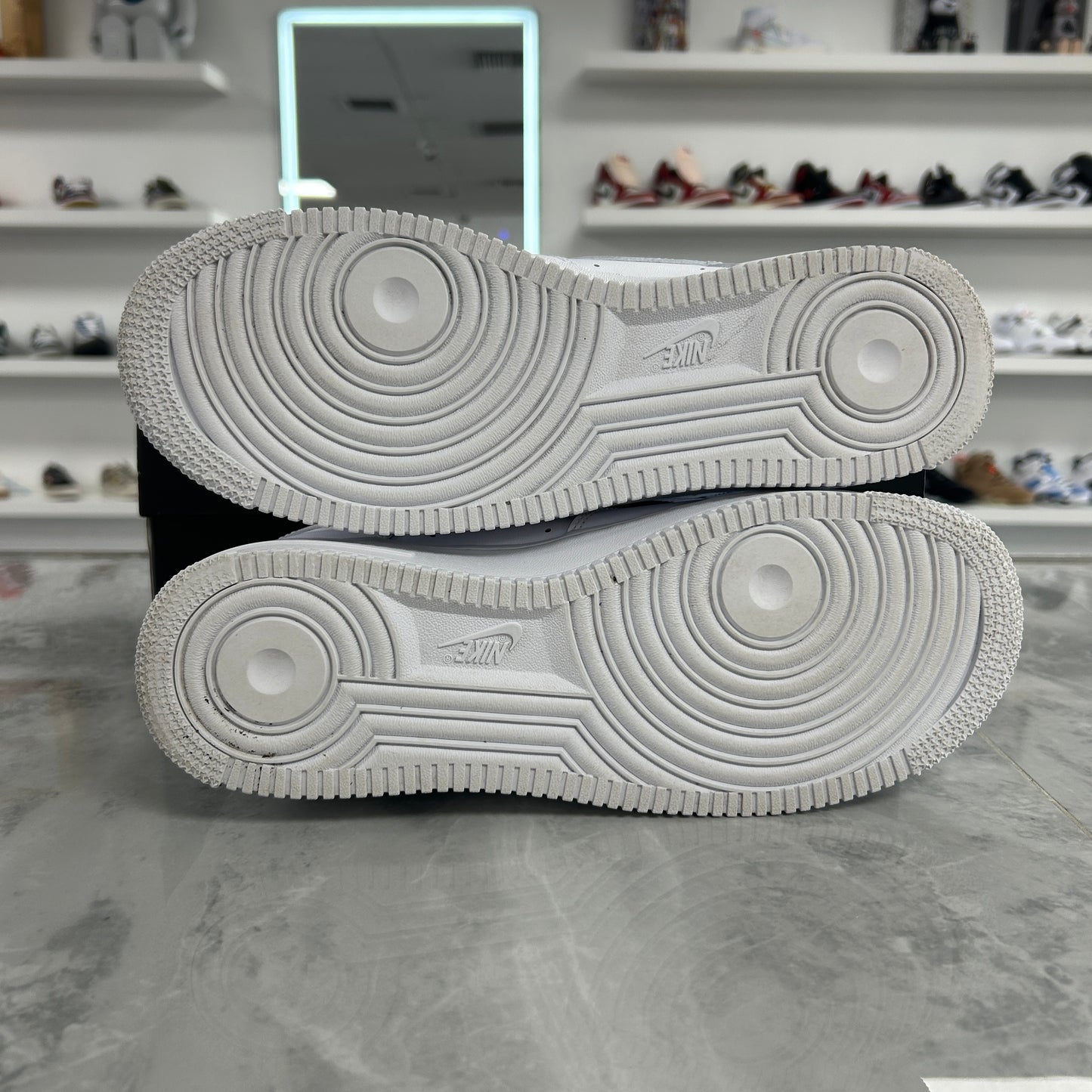 Nike Air Force 1 Low Supreme White (USED)