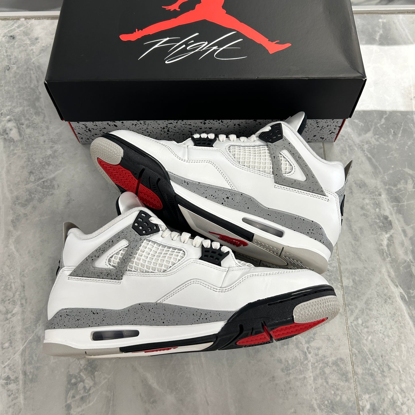 Jordan 4 Retro OG White Cement (2025) (USED)