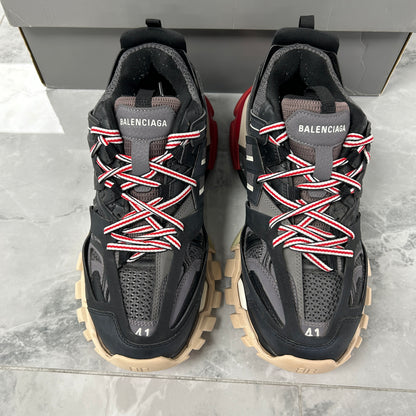 Balenciaga Track Trainer Black
Red (Used)