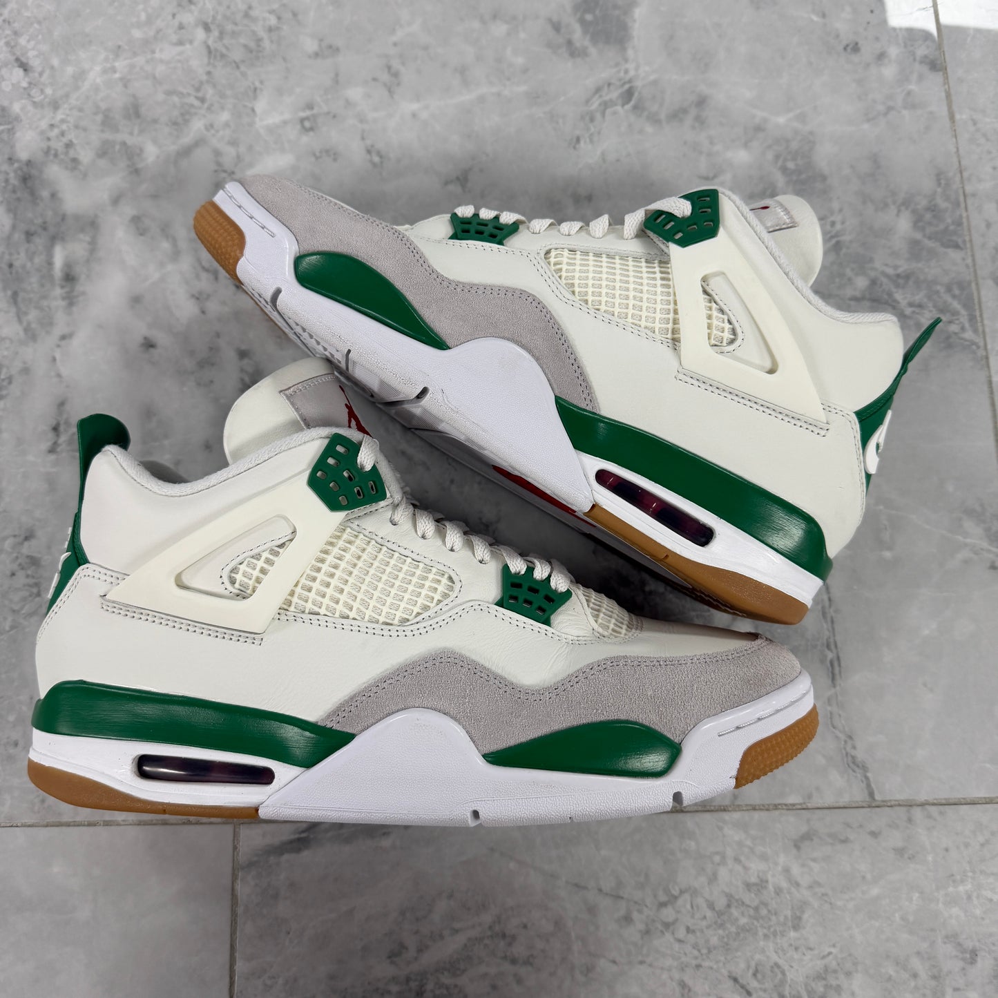 Jordan 4 Retro SB Pine Green (USED NO BOX)