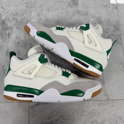 Jordan 4 Retro SB Pine Green (USED NO BOX)